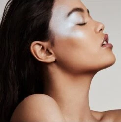 FENTY BEAUTY Killawatt Freestyle Highlighter Chillz 7 FENTY BEAUTY Killawatt Freestyle Highlighter Chillz -Poeder - Foundation Winkel 1195x1200