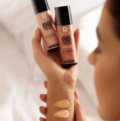 BYROKKO - Magic BB Cream - Medium - Foundation En Cremé In 1 - Voor Alle Huidtypes - 30 ML 9 BYROKKO - Magic BB Cream - Medium - Foundation En Cremé In 1 - Voor Alle Huidtypes - 30 ML -Poeder - Foundation Winkel 1197x1200 1