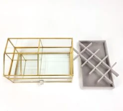 Make Up Organizer Stella | Goud| Cosmetica Organizer|sieraden Organizer | Make Up Organizer | Beautybox | Vitrine Boxje | Glazen Box |Makeup Organizer |Beauty Organizer | Makeupbox |Organizer | Storage Box |Make-uporganizer| Opbergdoos | Sieradendoos -Poeder - Foundation Winkel 1200x1089 1