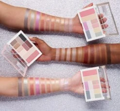 Maybelline City Kits Oogschaduw Palette - 2 Pink Edge -Poeder - Foundation Winkel 1200x1112 3