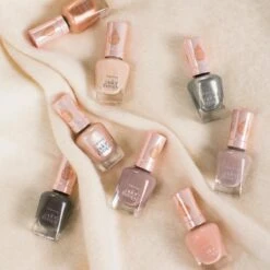 Sally Hansen Color Therapy Nagellak - 200 Powder Room -Poeder - Foundation Winkel 1200x1200 1078