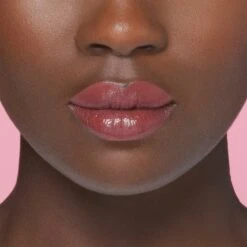 L’Oréal Paris Brilliant Signature Lippenstift - 305 Be Captivating - Roze - Ultra Glanzend -Poeder - Foundation Winkel 1200x1200 282