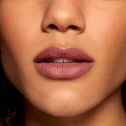 L’Oréal Paris Color Riche Free The Nudes Lipstick - Nude Matte - 06 No Hesitation - Bruin - 3,9 Gr -Poeder - Foundation Winkel 1200x1200 351