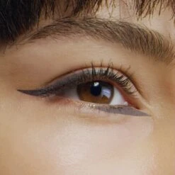 L'Oréal Paris Matte Signature Eyeliner Van Superliner – Matte Liquid Eyeliner – Waterproof - 06 Greige Signature – Grijs -Poeder - Foundation Winkel 1200x1200 828