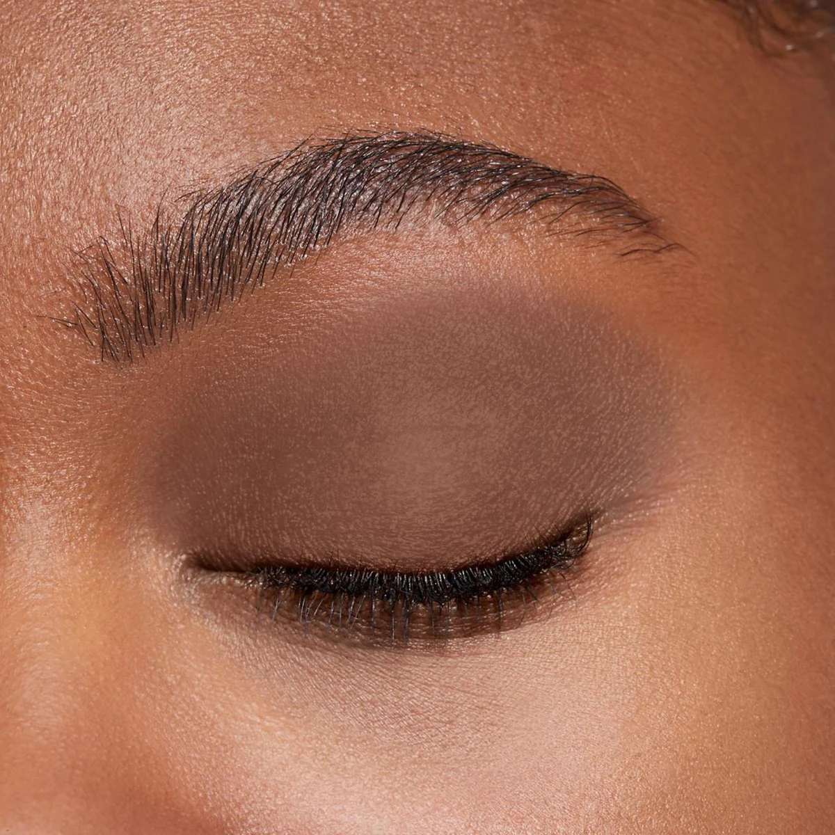 Bourjois Little Round Pot Oogschaduw - 05 Choco Latte 6 Bourjois Little Round Pot Oogschaduw - 05 Choco Latte - Afbeelding 4