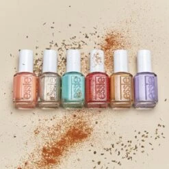 Essie Summer 2020 Limited Edition - 703 Bustling Bazaar - Blauw - Glanzende Nagellak - 13,5 Ml -Poeder - Foundation Winkel 1200x1200 934