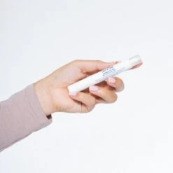 Herome Corrector Pen - Milde Acetonvrije Nagellakremover In Een Handige Stift - 3ml. -Poeder - Foundation Winkel 1200x1200 943