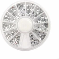 Nail Art Voordeel Set Rhinestones Zilver + Diverse Kleuren - 1200 Stuks - Strass Nagel Steentjes / Nagel Diamantjes / Nail Art 9 Nail Art Voordeel Set Rhinestones Zilver + Diverse Kleuren - 1200 Stuks - Strass Nagel Steentjes / Nagel Diamantjes / Nail Art -Poeder - Foundation Winkel 1200x1200 955