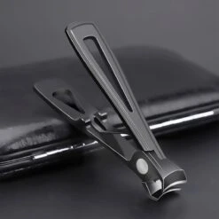 Nagelknipper Voor Kalknagels En Teennagels - Nageltang Met Extra Grote Opening - Zwart -Poeder - Foundation Winkel 1200x1200 976