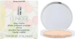 Clinique Stay Matte Sheer Pressed Powder - 02 Stay Neutral - Gezichtspoeder 10 Clinique Stay Matte Sheer Pressed Powder - 02 Stay Neutral - Gezichtspoeder -Poeder - Foundation Winkel 1200x622