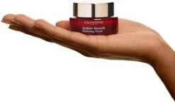 Clarins Instant Smooth Perfecting Touch Gezichtsprimer - 15 Ml 19 Clarins Instant Smooth Perfecting Touch Gezichtsprimer - 15 Ml -Poeder - Foundation Winkel 1200x705