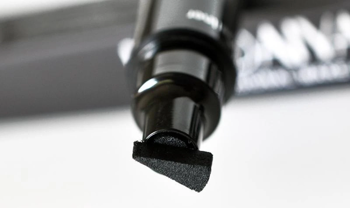 Joya Beauty® Eyeliner Met Wing Stempel | Zwarte Oog Stempel | 2 In 1 Eyeliner | Eyeliner Tool | Wing Eyeliner | Wing Stamp 5 Joya Beauty® Eyeliner Met Wing Stempel | Zwarte Oog Stempel | 2 In 1 Eyeliner | Eyeliner Tool | Wing Eyeliner | Wing Stamp - Afbeelding 3