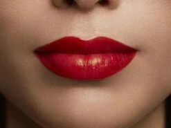 L'Oréal Paris Color Riche Shine Lippenstift - 352 BeautyGuru 14 L'Oréal Paris Color Riche Shine Lippenstift - 352 BeautyGuru -Poeder - Foundation Winkel 1200x900 3