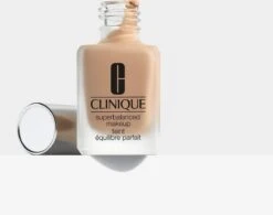 Clinique Superbalanced Foundation - 04 Cream Chamois 16 Clinique Superbalanced Foundation - 04 Cream Chamois -Poeder - Foundation Winkel 1200x945