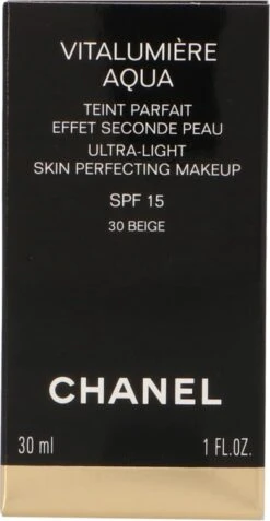 Chanel Vitalumiere Aqua Foundation - 30 Beige - SPF15 - 30 Ml -Poeder - Foundation Winkel 622x1200