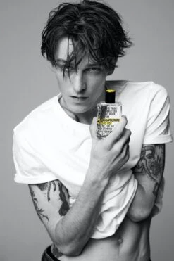 Zadig & Voltaire This Is Us! 50 Ml - Eau De Toilette - Unisex 19 Zadig & Voltaire This Is Us! 50 Ml - Eau De Toilette - Unisex -Poeder - Foundation Winkel 799x1200 8