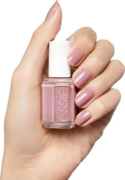 Essie Original - 606 Wire-less Is More - Roze Nagellak - Parelmoer - 13,5 Ml -Poeder - Foundation Winkel 835x1200