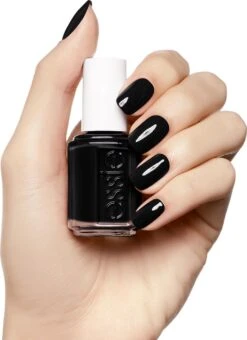 Essie Licorice 88 - Zwart - Nagellak 26 Essie Licorice 88 - Zwart - Nagellak -Poeder - Foundation Winkel 873x1200 1