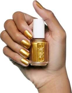 Essie Nagellak Winter 2018 - 587 Million Mile Hues 22 Essie Nagellak Winter 2018 - 587 Million Mile Hues -Poeder - Foundation Winkel 939x1200 2